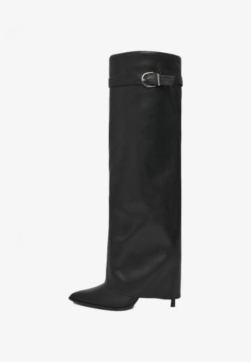 Высокие сапоги