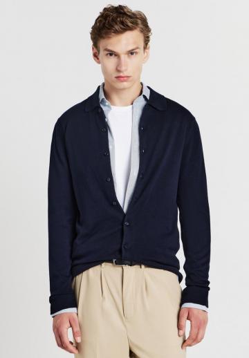 Вязаная кофта