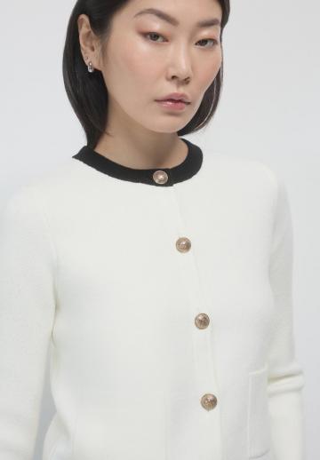 Короткий блейзер