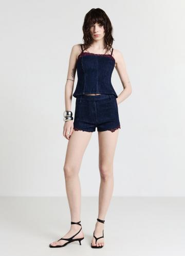 Топ на бретельках