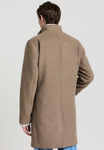 Короткое пальто