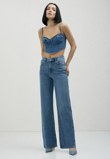 Прямые джинсы