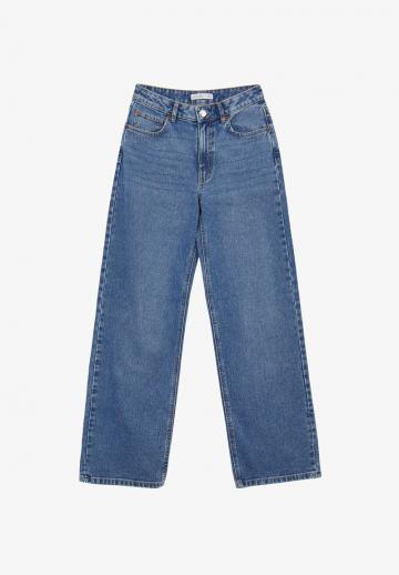 Прямые джинсы