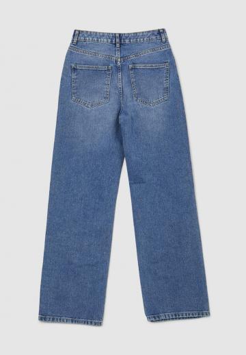 Прямые джинсы