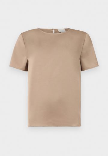 Атласная блузка