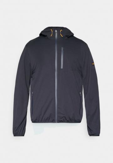 Спортивная куртка