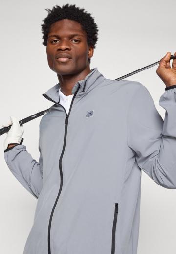 Спортивная куртка