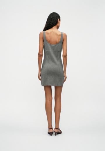 Вязаное платье