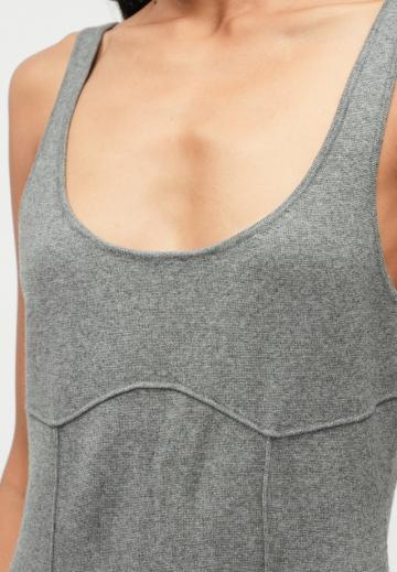 Вязаное платье