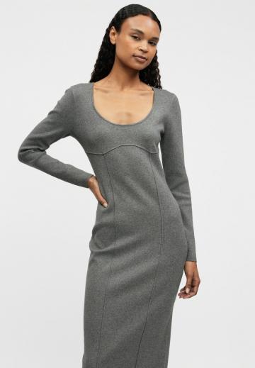 Вязаное платье