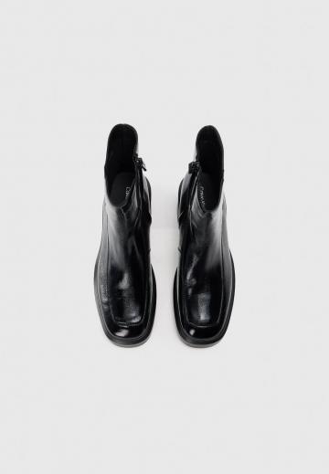 Полусапожки на высоком каблуке