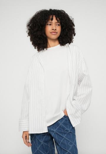 Свободные джинсы