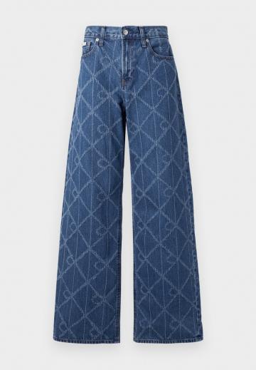 Свободные джинсы