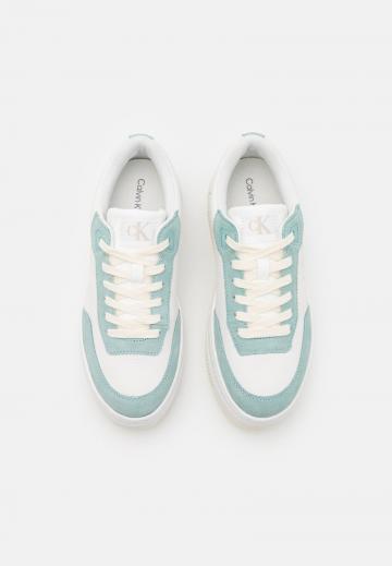 Гандбольные кроссовки