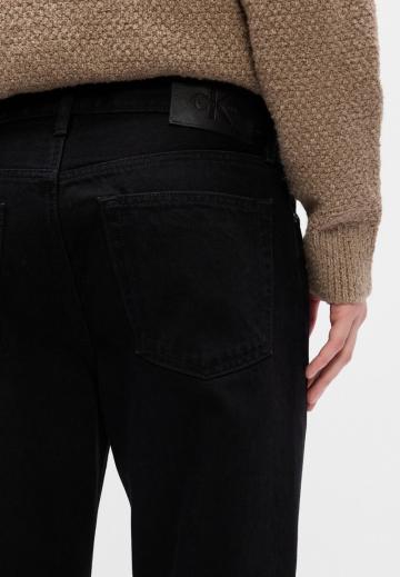 Клешеные джинсы