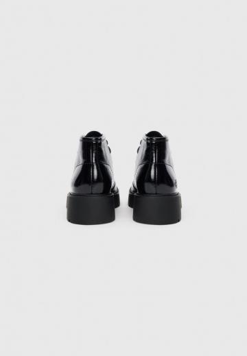 Полусапожки на платформе