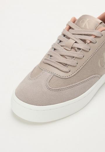 Гандбольные кроссовки