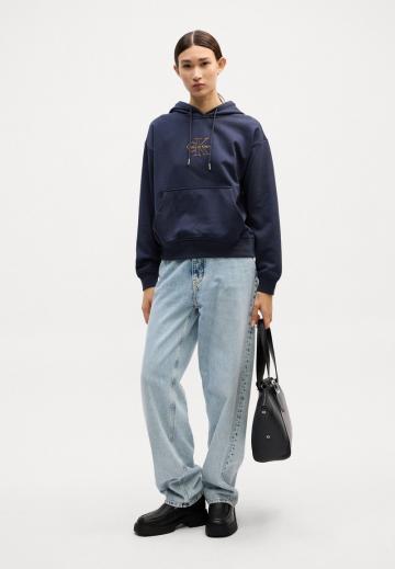 Пуловер с капюшоном