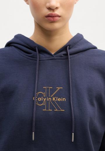 Пуловер с капюшоном