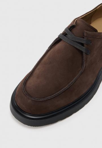 Ботинки на шнуровке