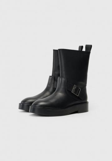 Ковбойские сапоги