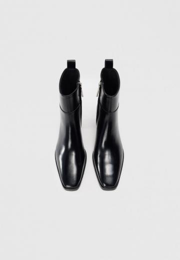 Ковбойские сапоги