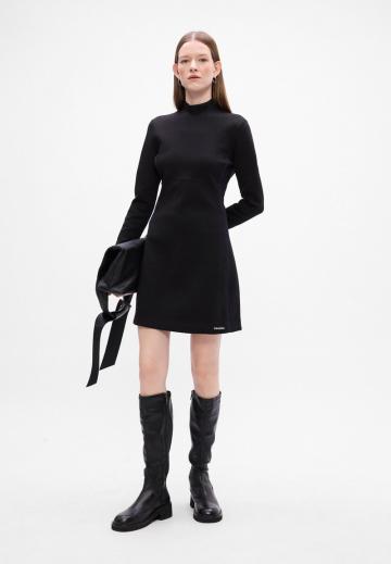 Короткое платье