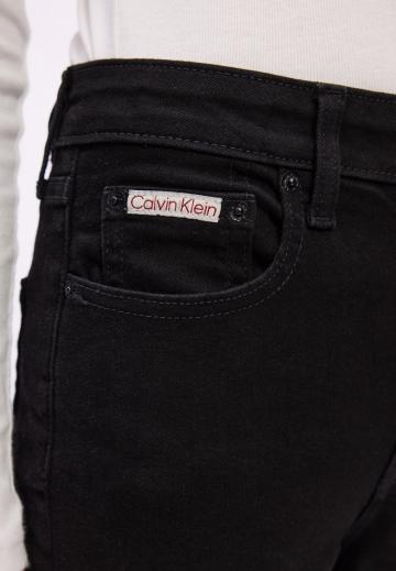 Клешеные джинсы