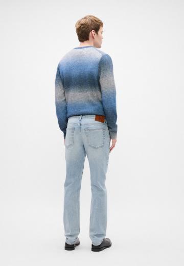 Узкие джинсы