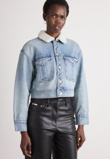 Джинсовая куртка