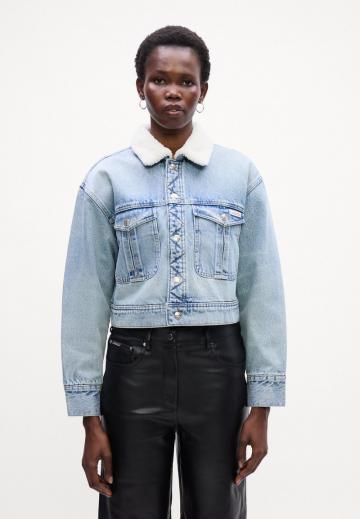 Джинсовая куртка