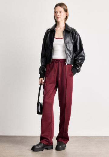 Спортивные штаны