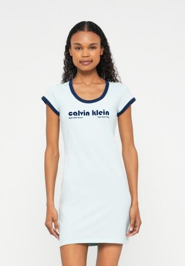 Короткое платье