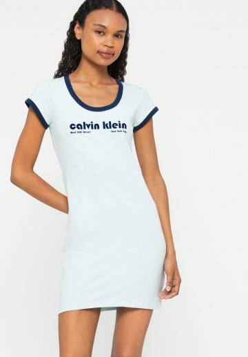 Короткое платье