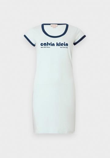 Короткое платье