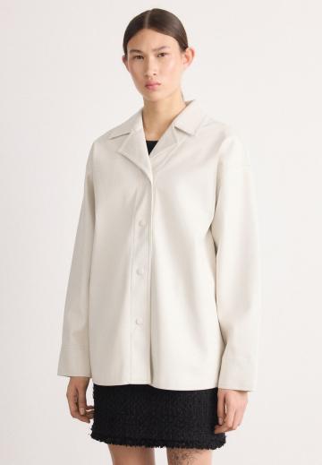 Пальто из искусственной кожи