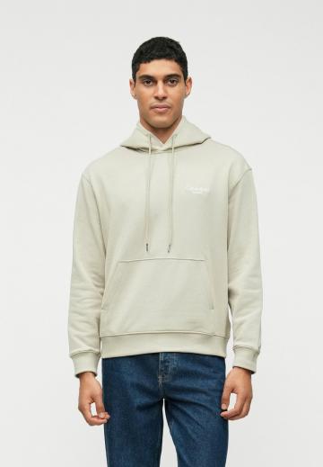 Пуловер с капюшоном