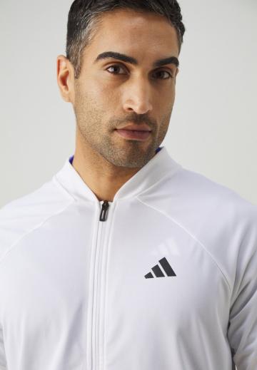 Спортивная куртка