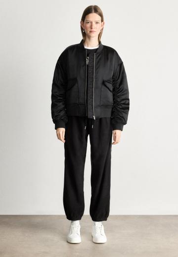 Спортивные штаны