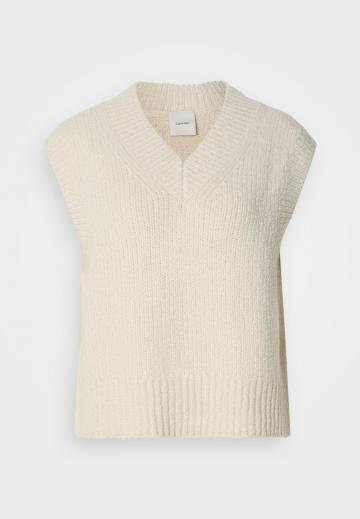 Пуловер без рукавов