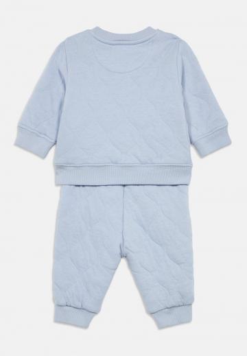 Набор одежды