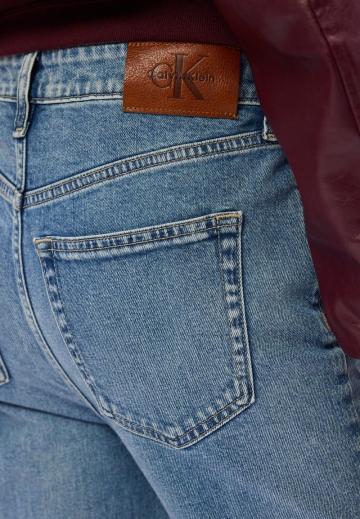 Клешеные брюки