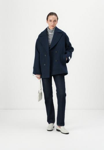 Короткое пальто