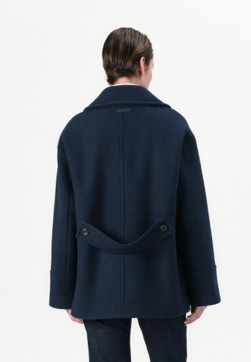 Короткое пальто