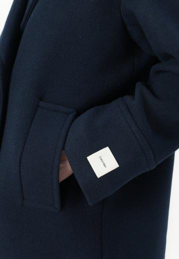 Короткое пальто