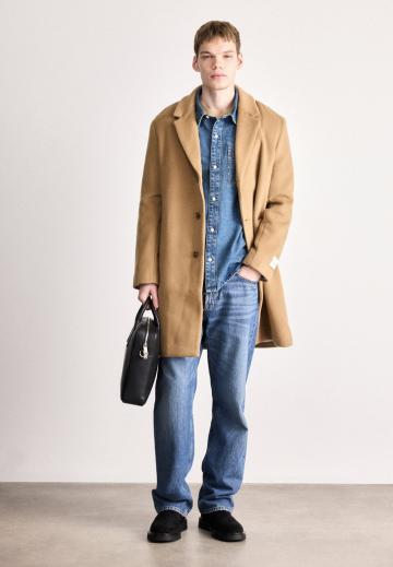 Шерстяное пальто