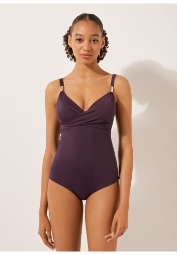 Слитный купальник