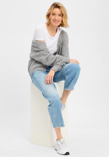 Прямые джинсы