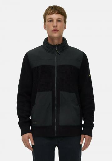 Вязаная кофта