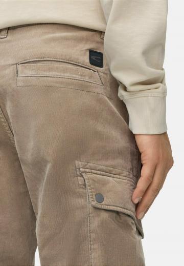 Брюки с накладными карманами